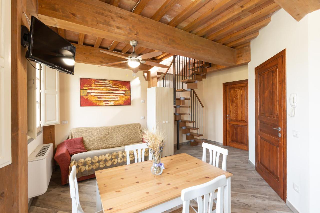 Agriturismo La Valle Della Lavanda - Podere Mezzastrada Fauglia الغرفة الصورة